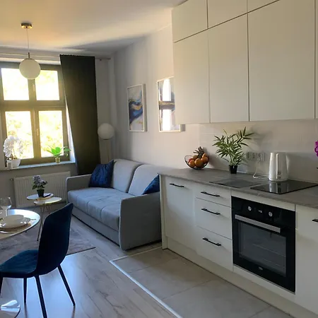 Kilinskiego Street Apartment